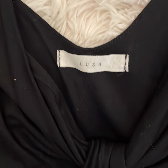 Asymmetrical black dress - Picture 4 of 5